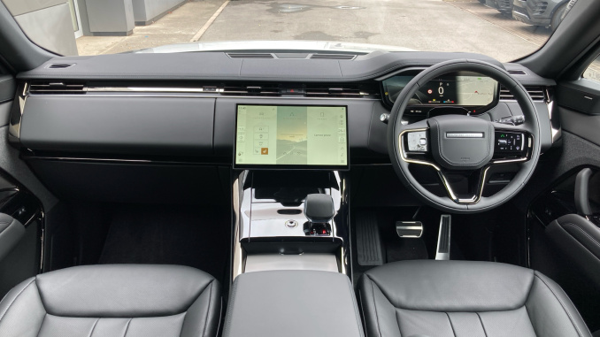 Land Rover Range Rover Sport 3.0 D300 Dynamic SE 5dr Auto Diesel Estate - Image 9